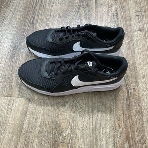 Nike Mens Air Max SC Shoe Sz 13 Black White CW4555-002